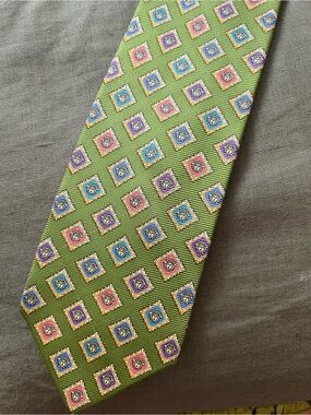 GIANNI VERSACE Green Geometric Pattern Men's Silk Tie